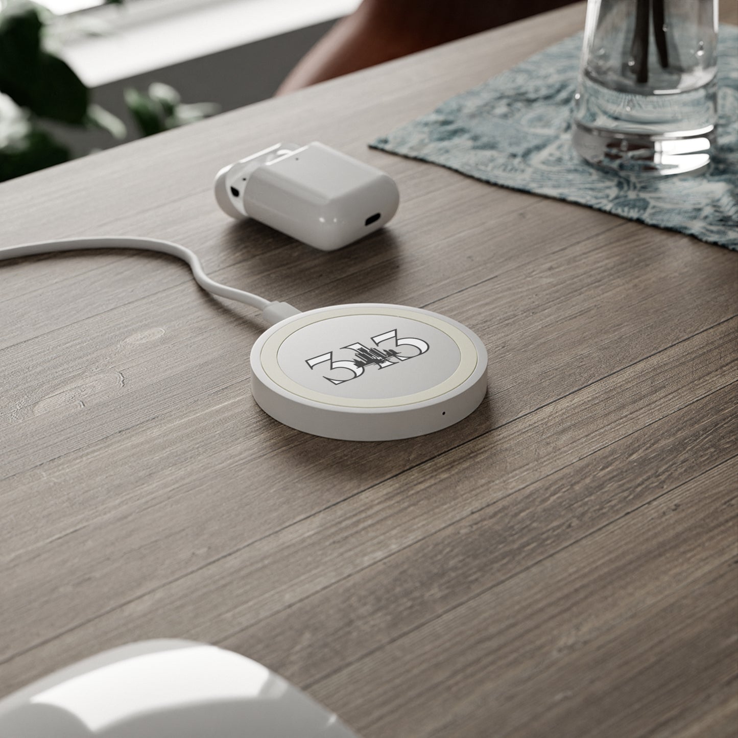 313  Skyline Wireless Charging Pad - Stylish Tech Accessory
