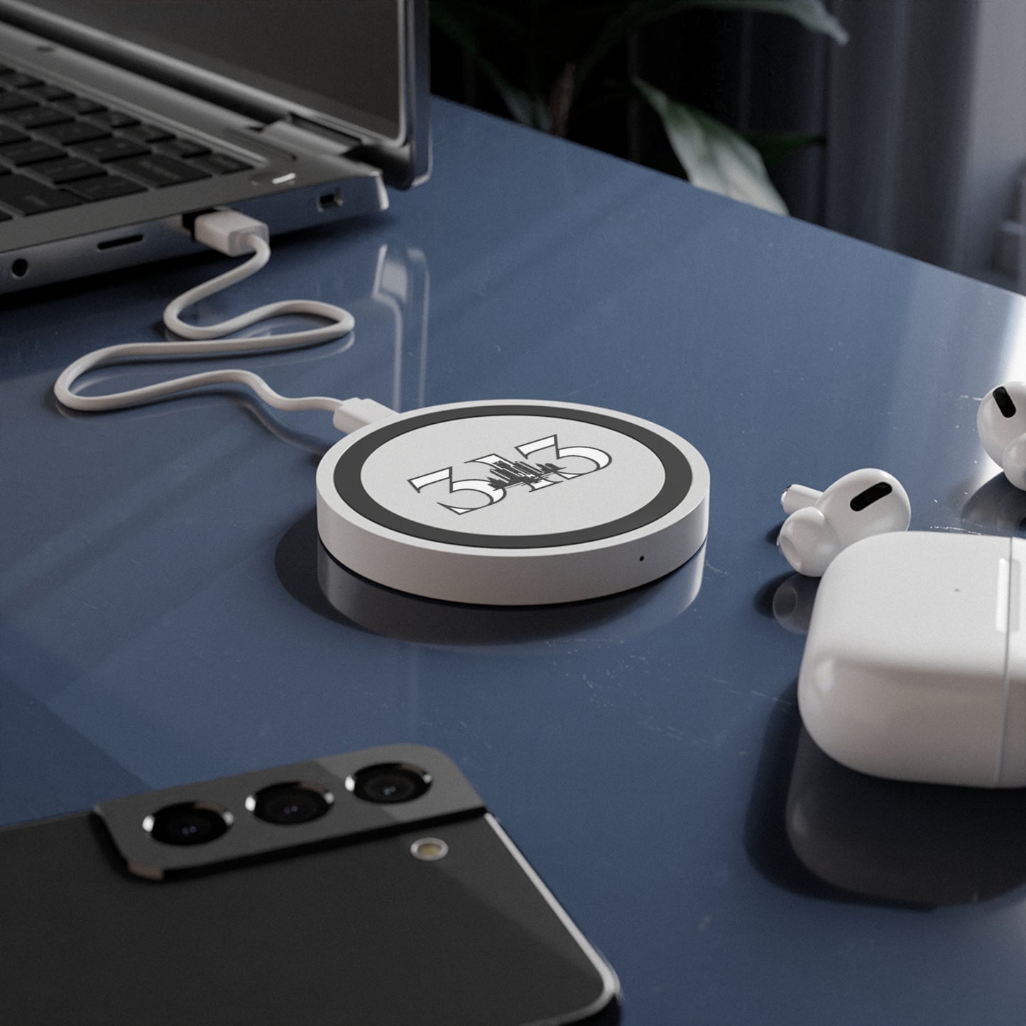 313  Skyline Wireless Charging Pad - Stylish Tech Accessory